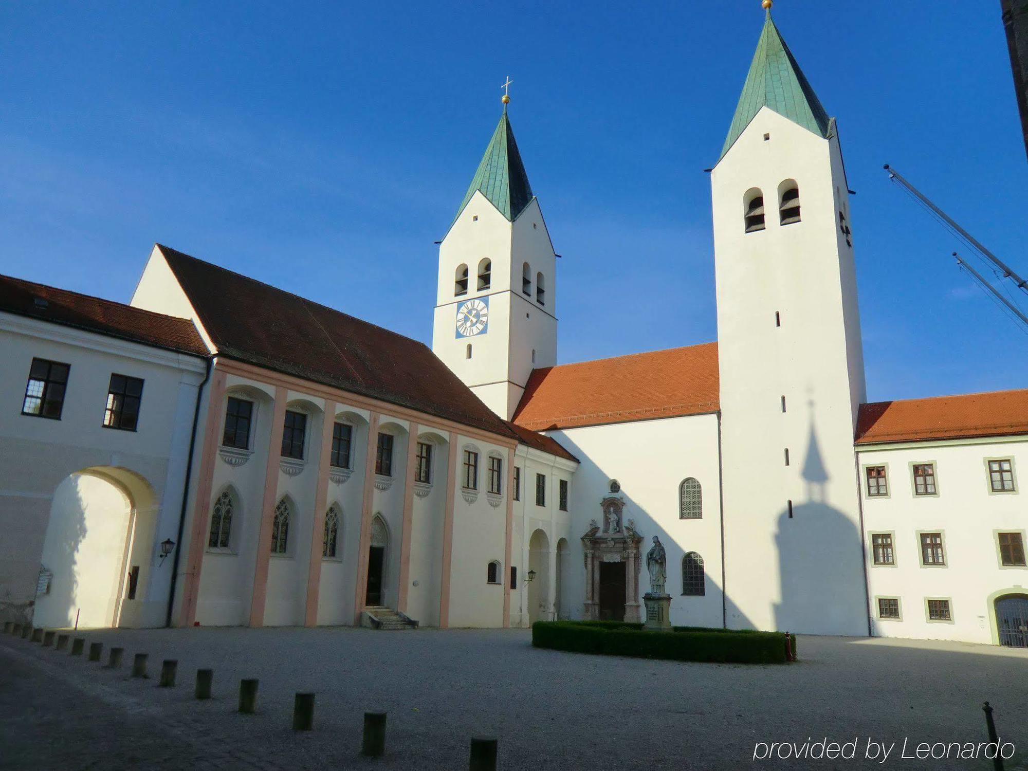Corbin Muenchen Airport Business Hotel Freising Exterior photo